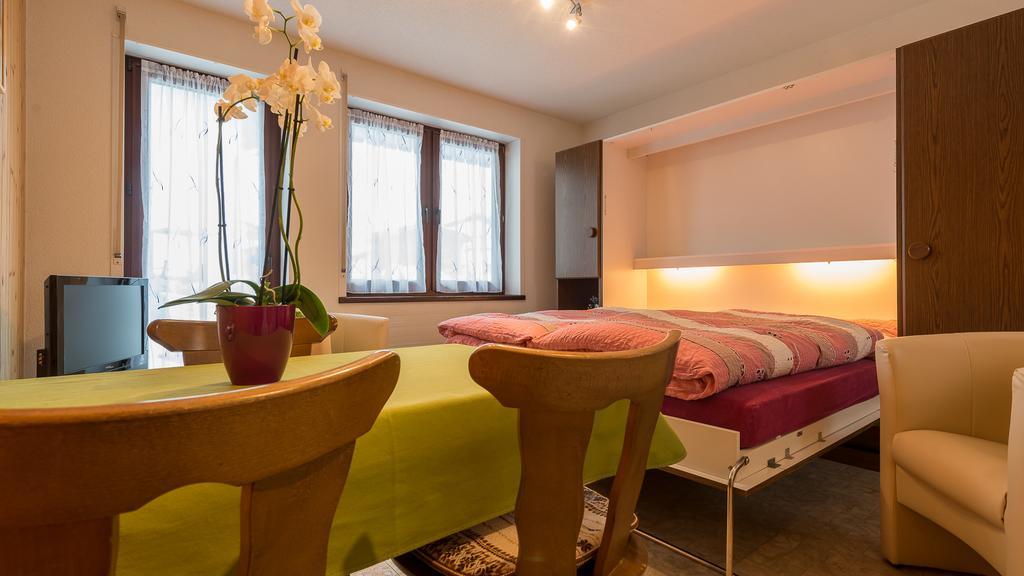 Apartments Orphelja ซาส-กรุนด์ ภายนอก รูปภาพ